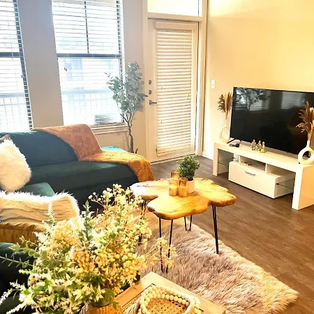 Modern Apartment, Close To Downtown/Free Parking